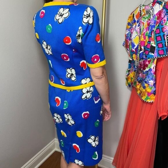 Vintage Carlisle Skirt Set Size 8 Blazer and Pencil Skirt in Bold Floral Print - Picture 5 of 13